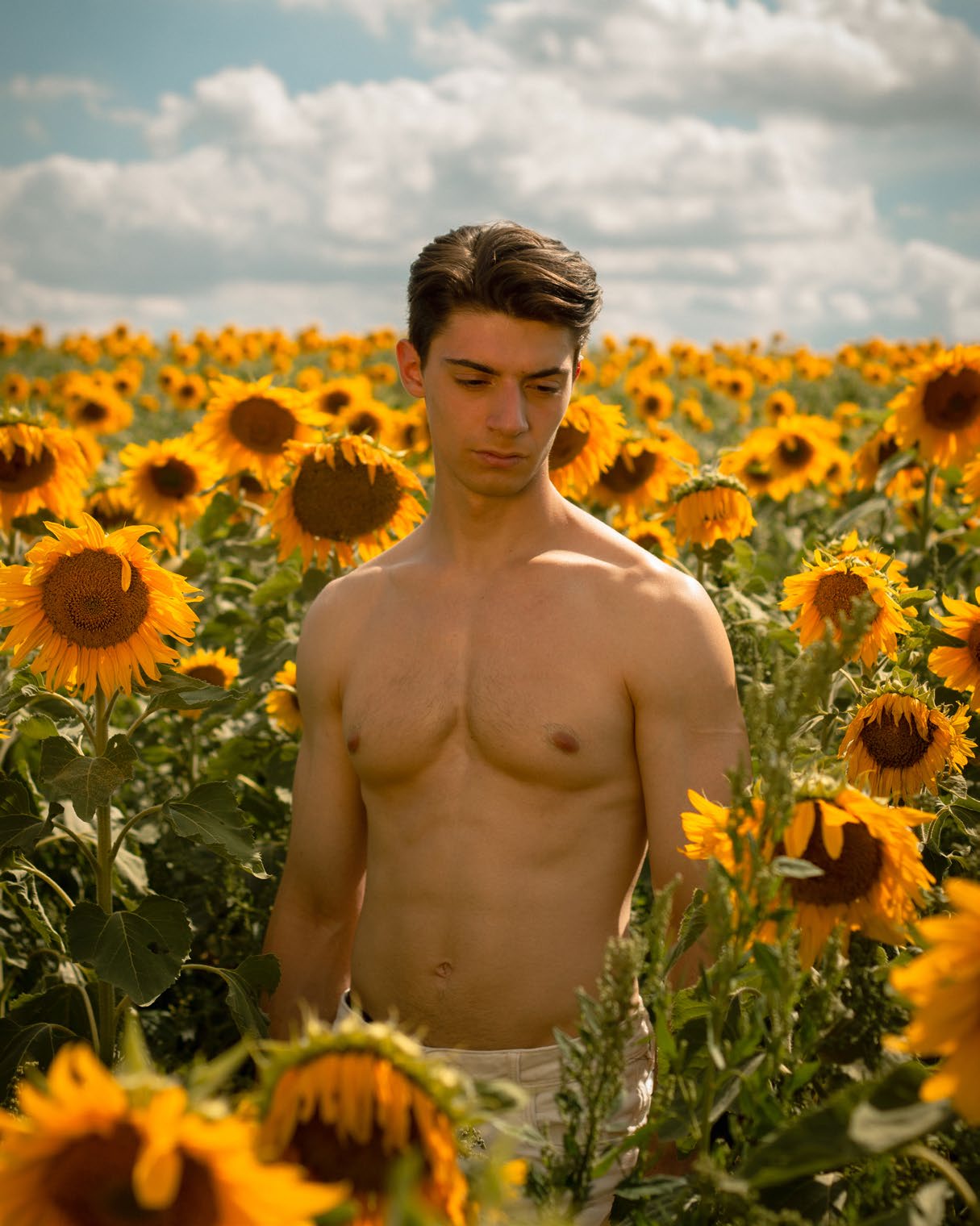 Liam Mollica as Leo in Sunflower