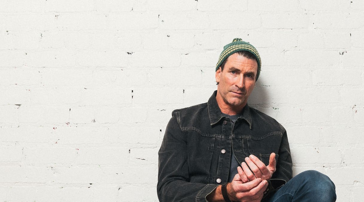 Pete Murray, singer-songwriter - Our Straight Mates - DNA Magazine #305