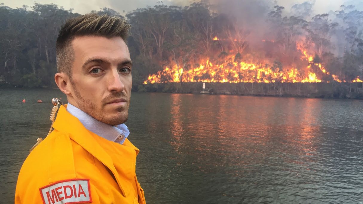 Mark Reddie reporting on the Black Summer bushfire emergency for ABC News